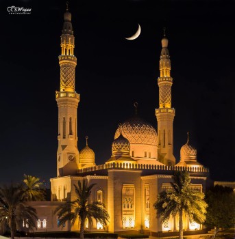 Jumeirah mosque by Mohammed Wageh
