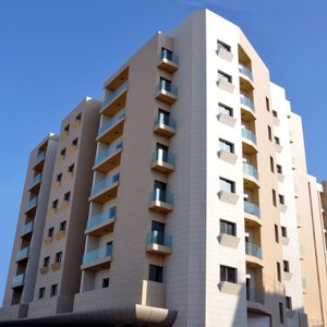 building in Umm Ghuwailina