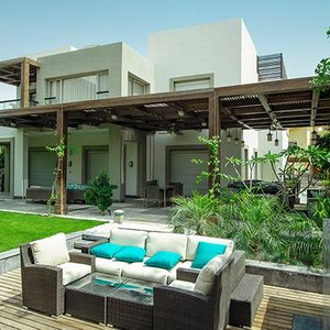 Villas for sale in swan lake new cairo