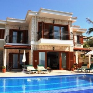 villas for sale in Nice North Coast