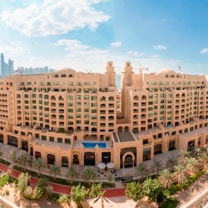 palm jumeirah golden mile apartments