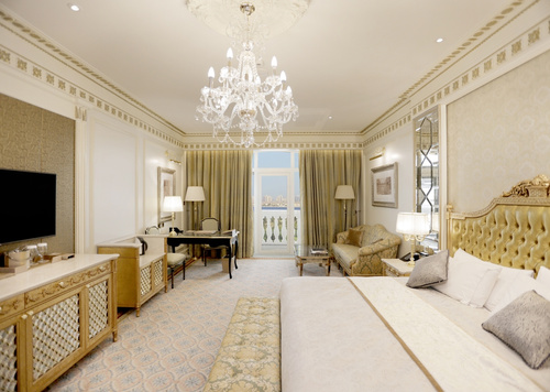 Luxury DELUXE Hotel Room with GUARANTEED ROI