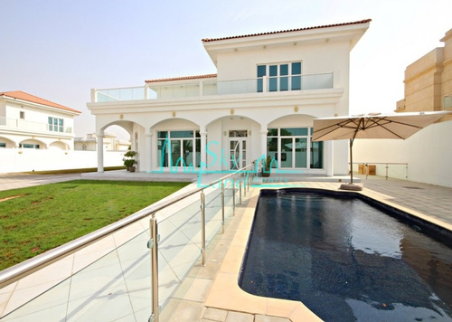 Stunning modern 5b+maids/huge garden/pool