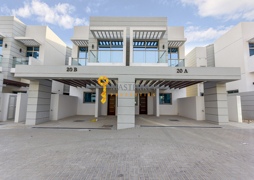 Abode Amazing New Villa with Ready Garden