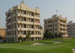 1 Bedr Apart. For Sale in Golf Apartment