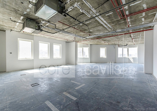 Short walk to metro, semi-fitted office