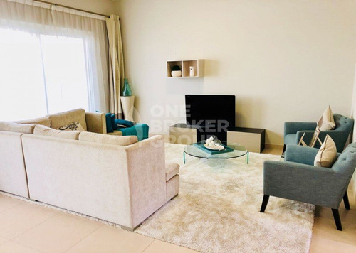 Fully Furnished, Move in Ready, 3 Bed TH