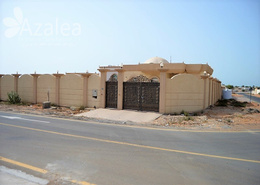 4 Bed villa available for rent - AlRaffa