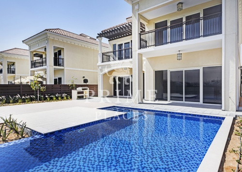 OPEN HOUSE TODAY Stunning 5 Beds with their own pool