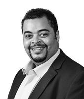 Aron Kujore