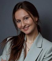 Olena Moulder