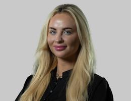 Laur Jade Holtby
