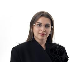 العميل Yana Marharian