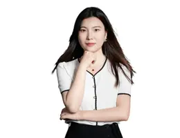 Jingyi Ouyang