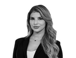 Farrah Mia