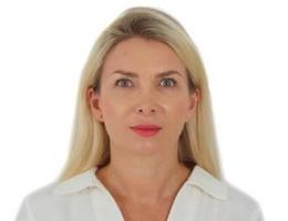 AGNIESZKA GOMOLUCH