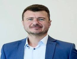 العميل Mikhail Charniuaski
