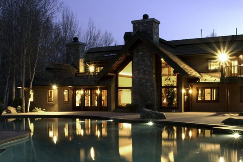 Exterior of Bruce Willis Idaho Ranch Lodge