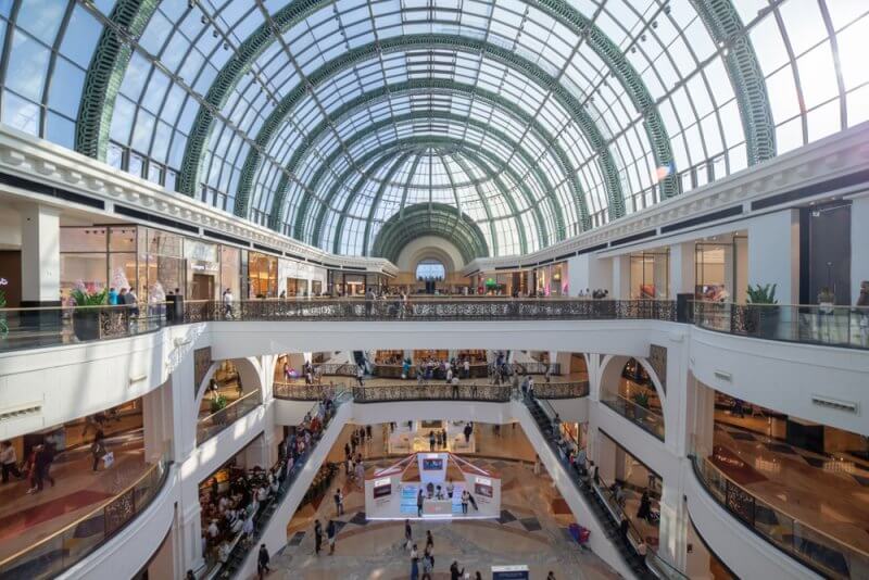 Mall of the Emirates is a shopping mall with hundreds of shops, including luxury outlets, over 100 restaurants and cafes, and around 7000 parking spaces. 