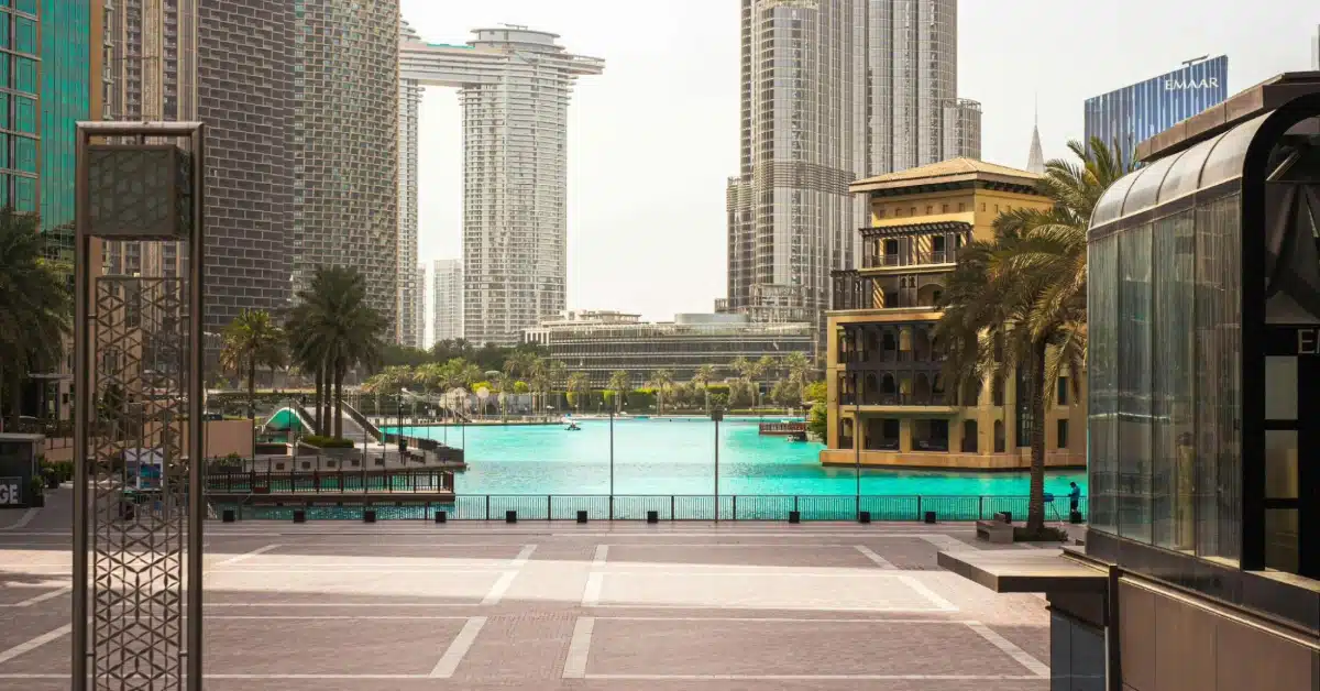 licensed free zones in Dubai