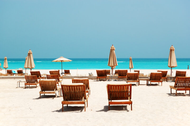 Swimming beaches in abu dhabi 