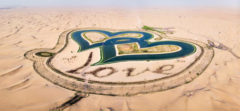 love lakes dubai