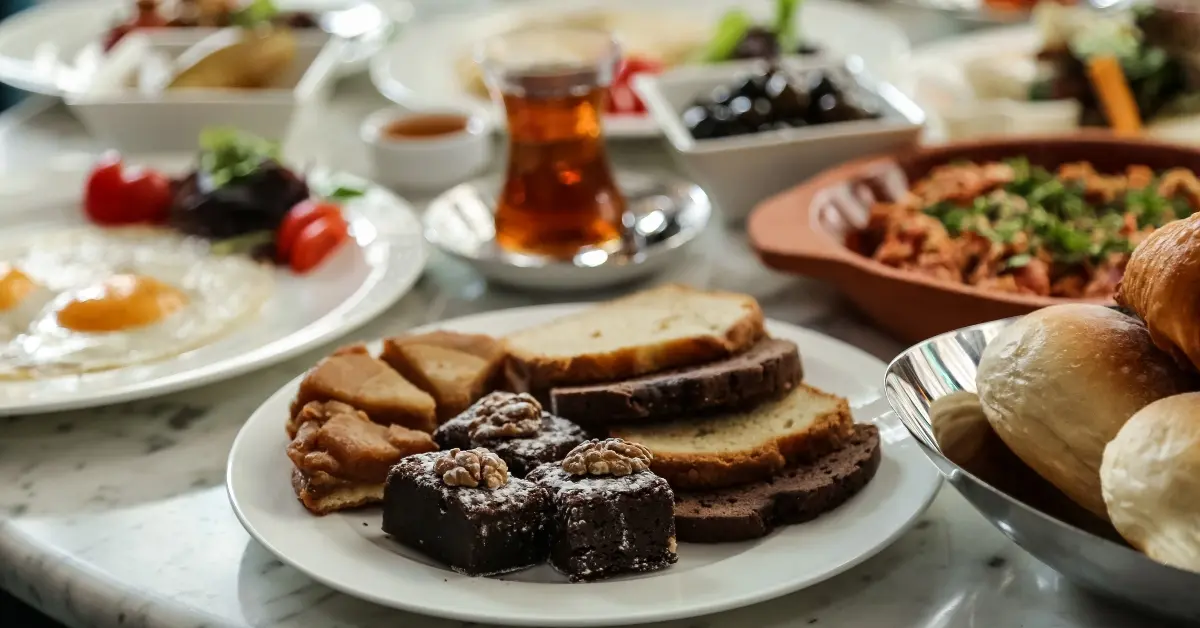 صورة توضيحية لخيارات مطاعم إفطار رمضان في دبي