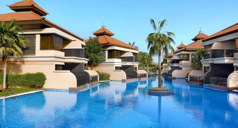 best staycation resorts in UAE