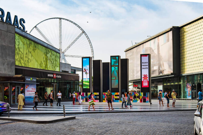 largest mall in dubai