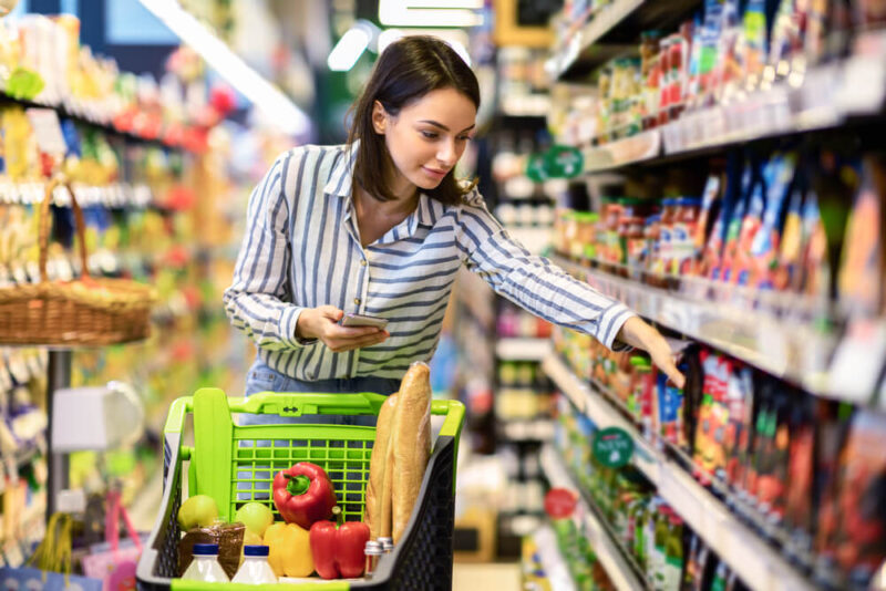 supermarket in dubai marina 