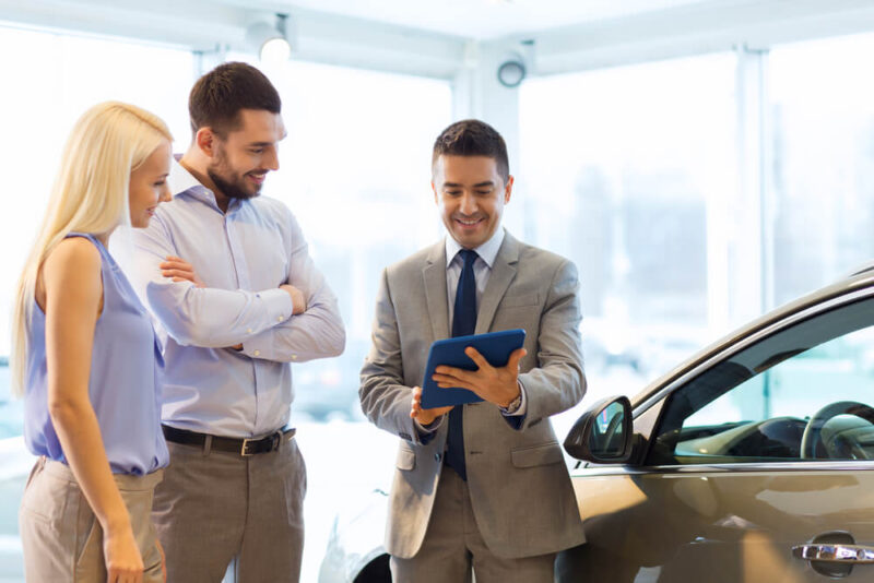 best time to buy a car in dubai
