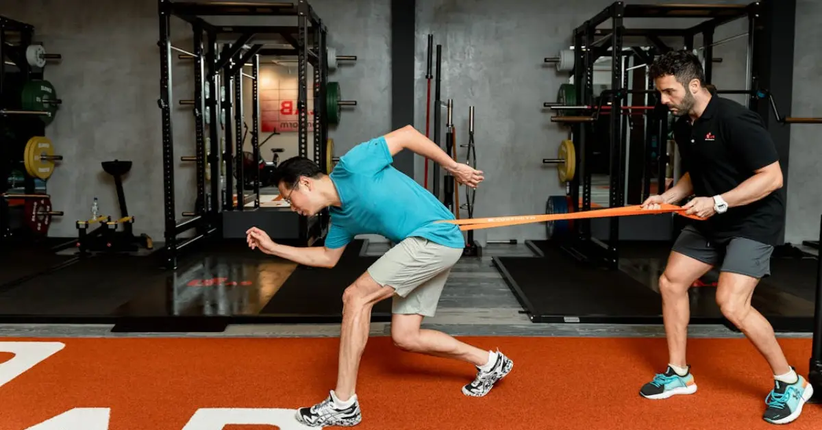 Coach training gym member