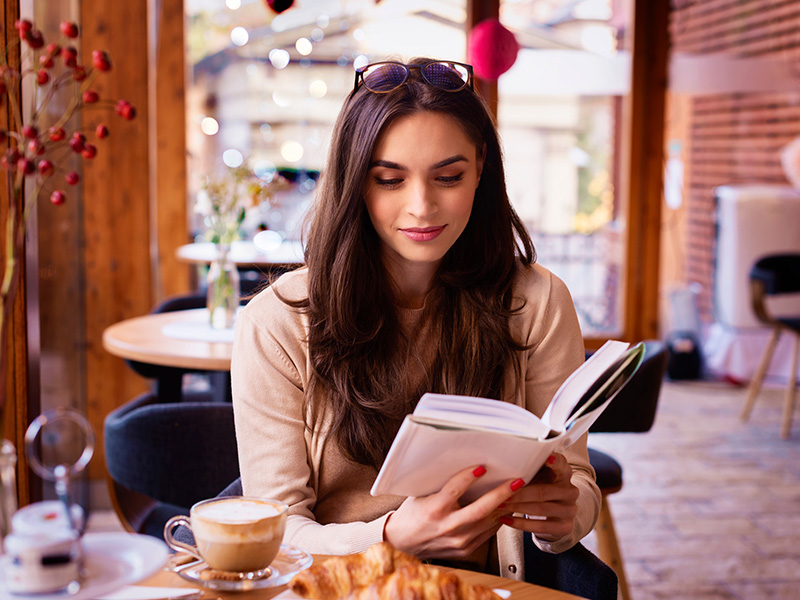 women read a book