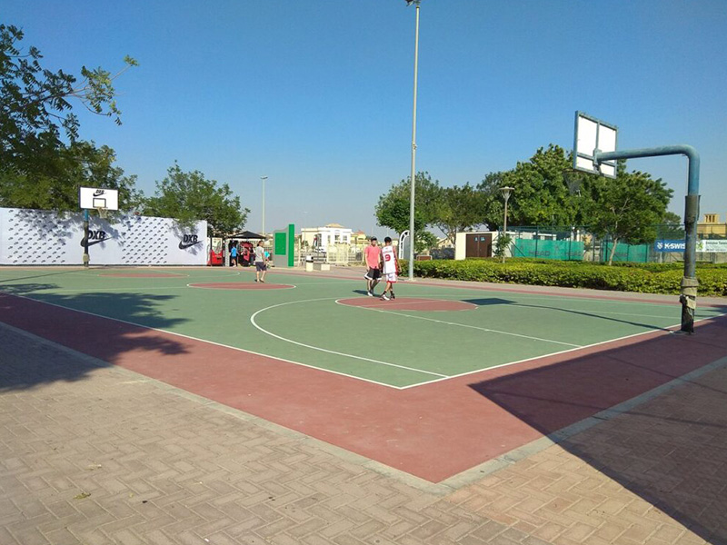 ملعب كرة السلة في القوز 