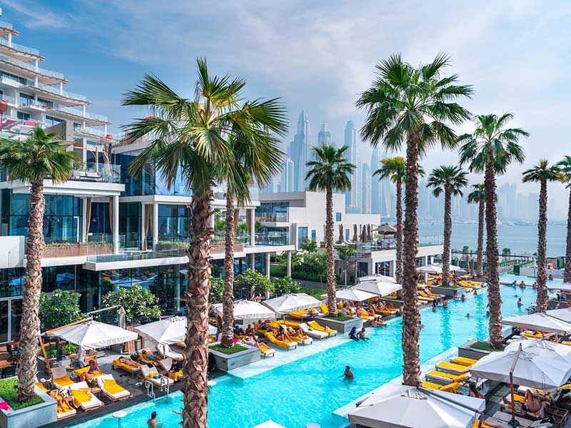 hotel pool in palm jumairah 