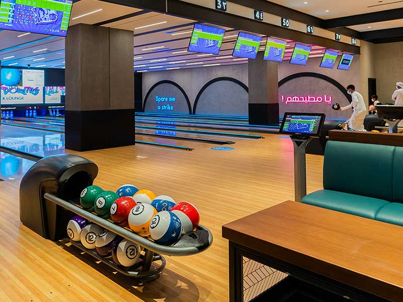 bowling alley 