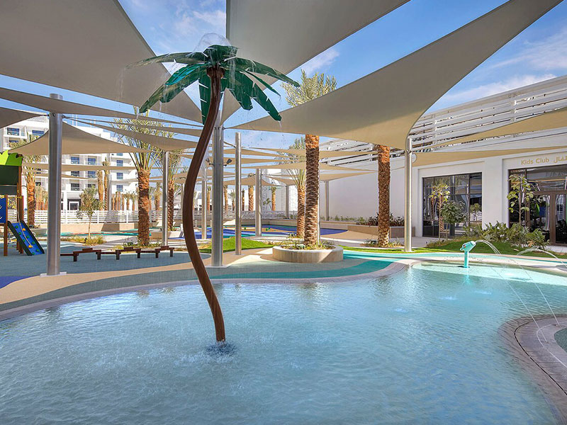 Hilton Yas outdoor pool 
