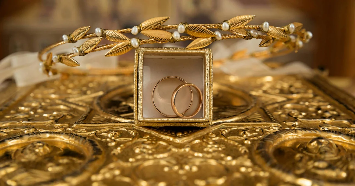 Gold rings and a crown