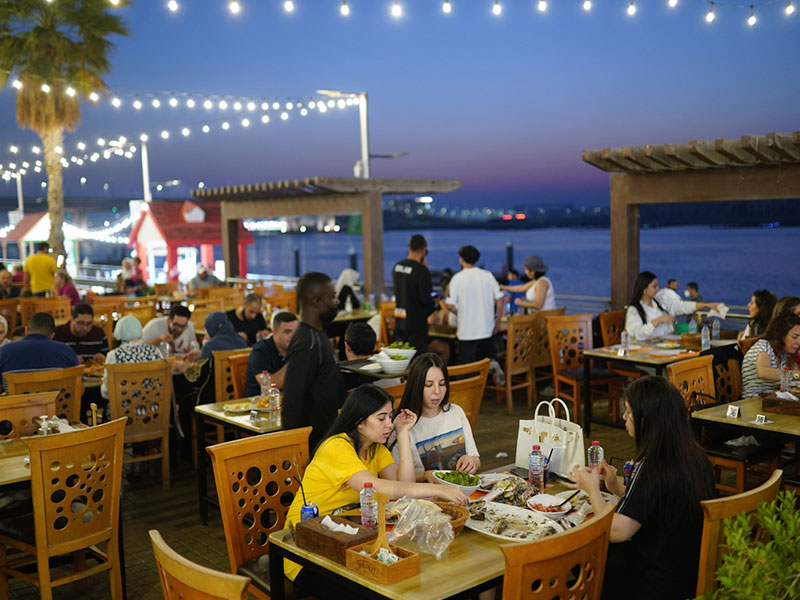 Waterfront Market Restaurants