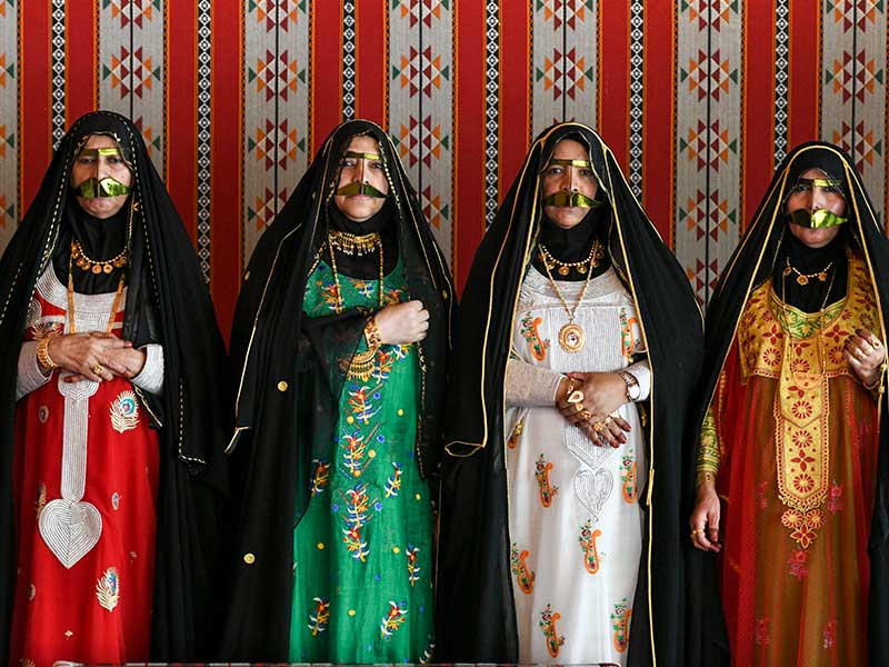 traditional uae clothing