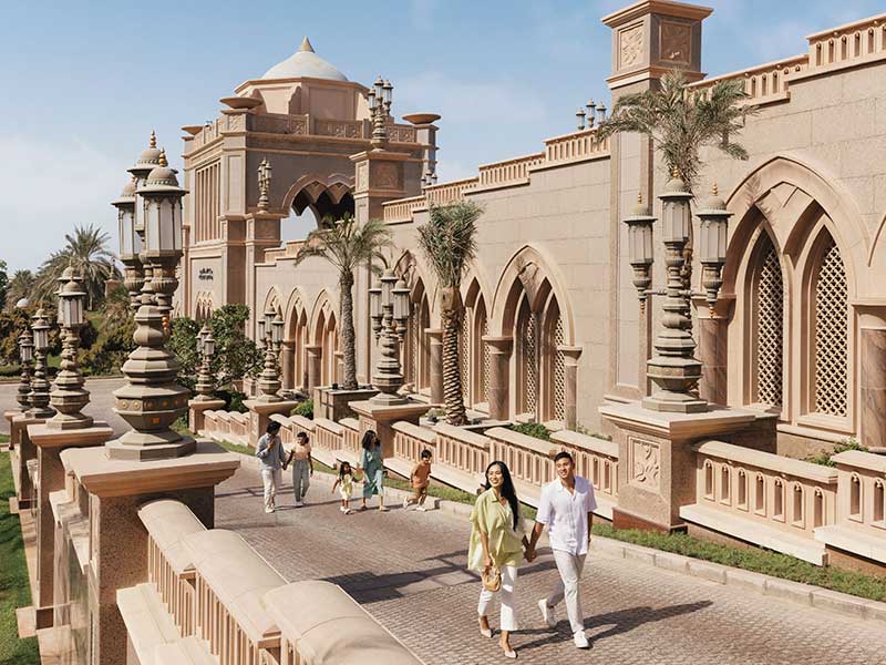 Emirates Palace walking area 