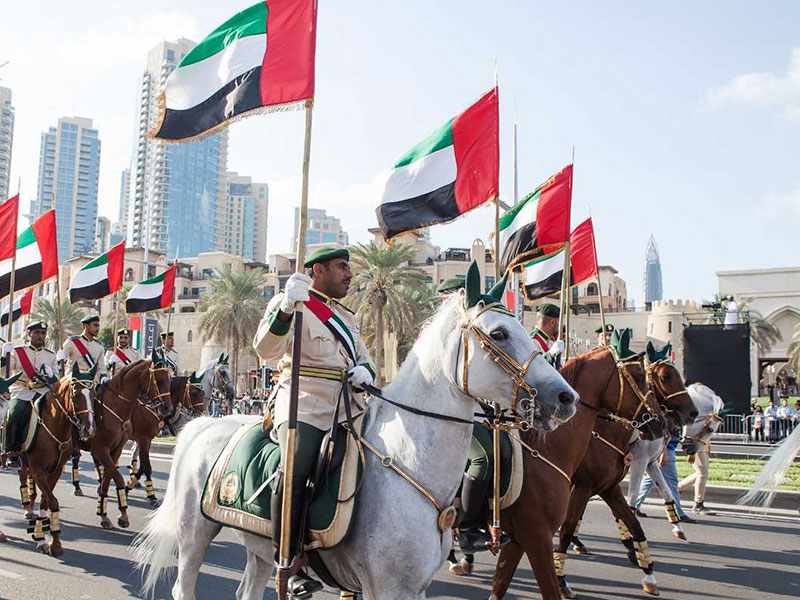 عرض عسكري في اليوم الوطني الاماراتي