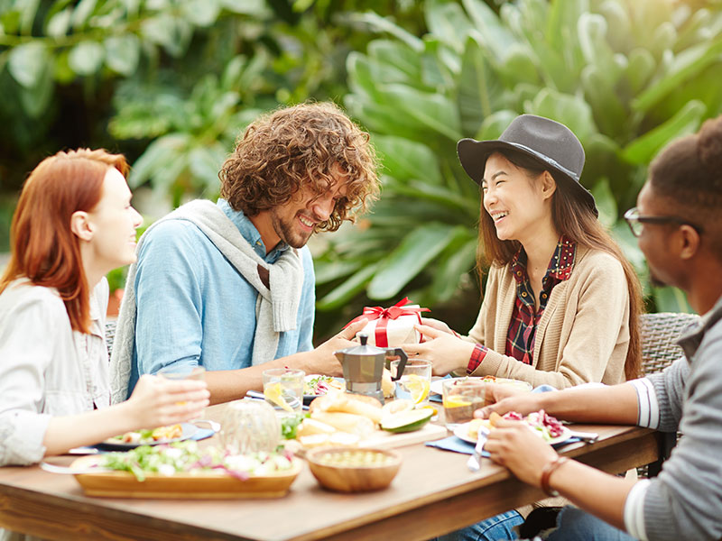 lunch with friends 