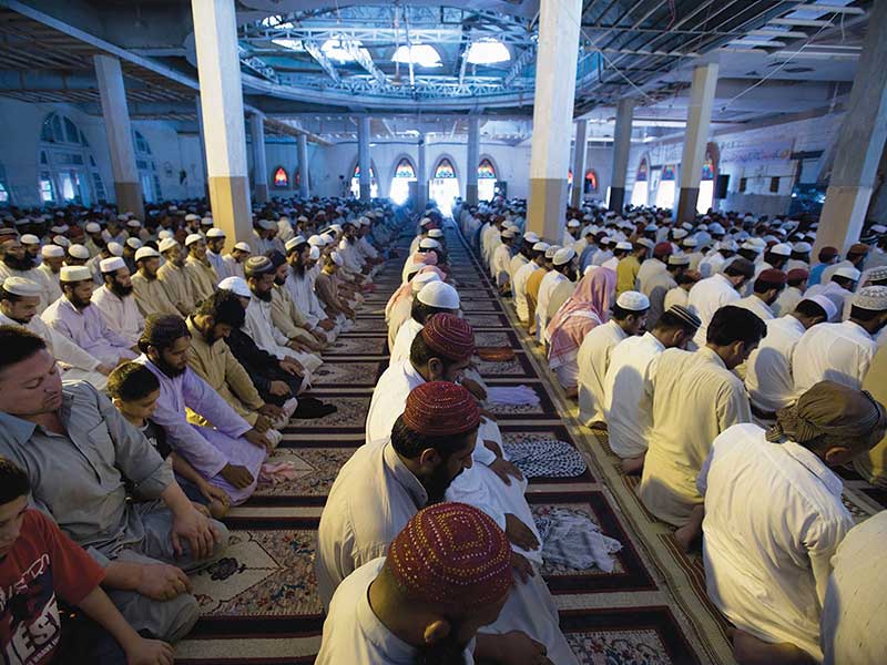 الصلاة في المسجد 