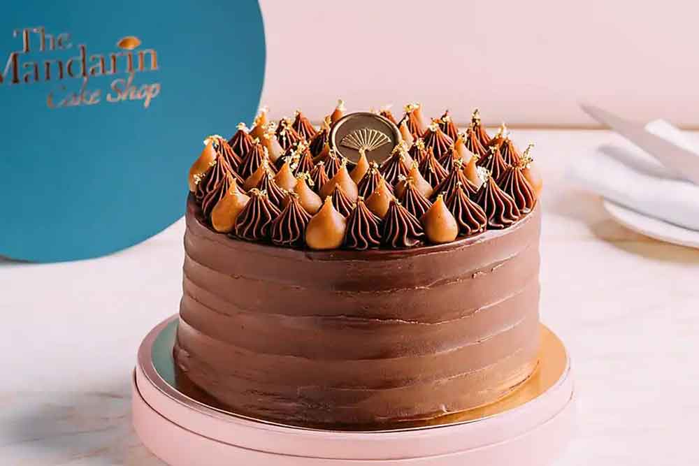 mandarin oriental cake shop’s delicious chocolate cakes
