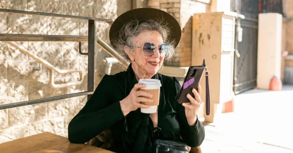 صورة توضيحية لاقتراحات مقاهي مناسبة لقضاء عيد الأم في دبي