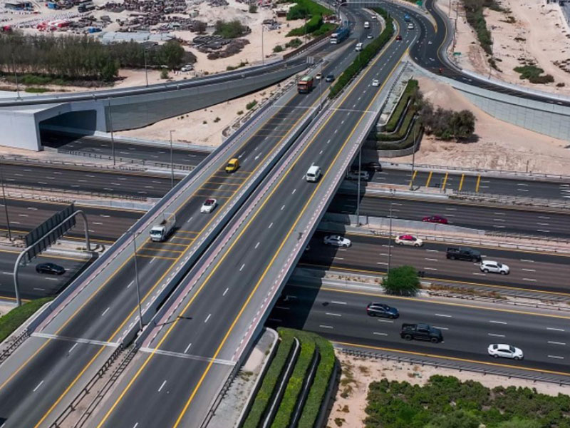highway in Dubai 