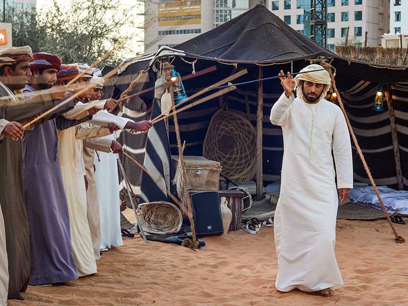 الرقص الشعبي الإماراتي 