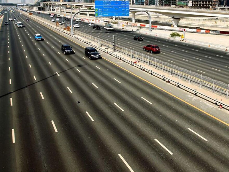 Dubai to Abu Dhabi Highway