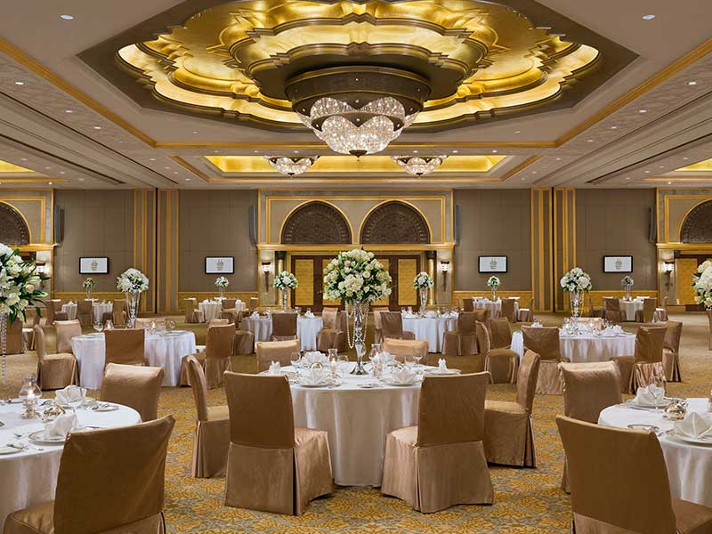 مطاعم فندق قصر الامارات